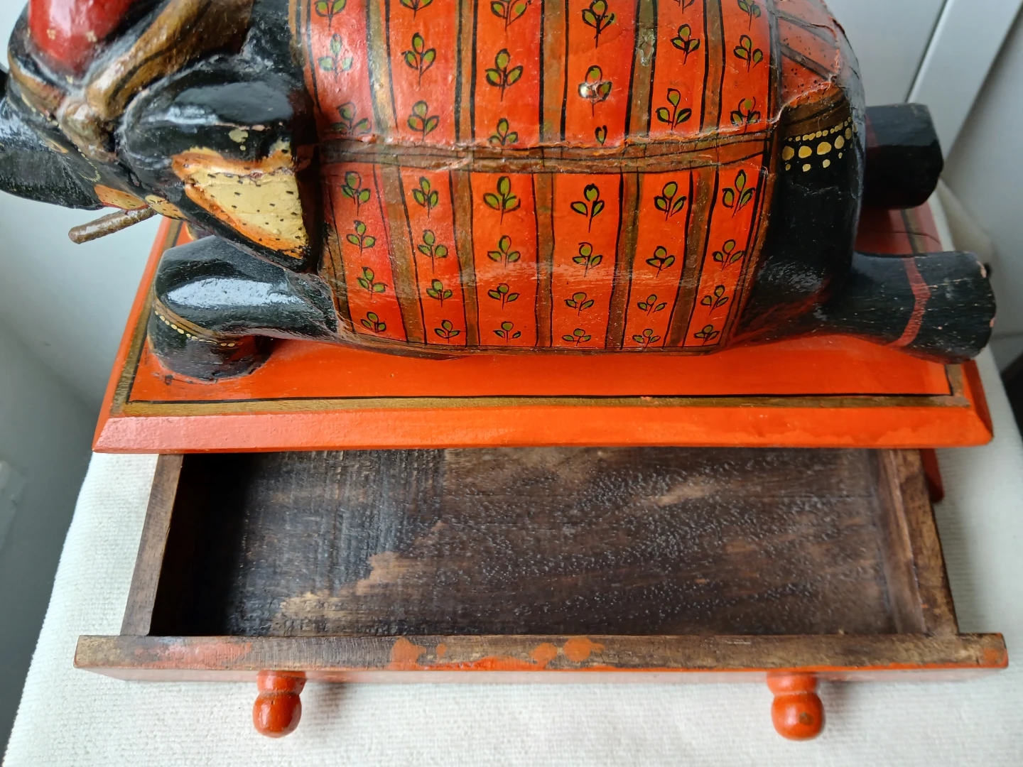Hand-painted Elephant Trinket Box. Firm price. - photo 3