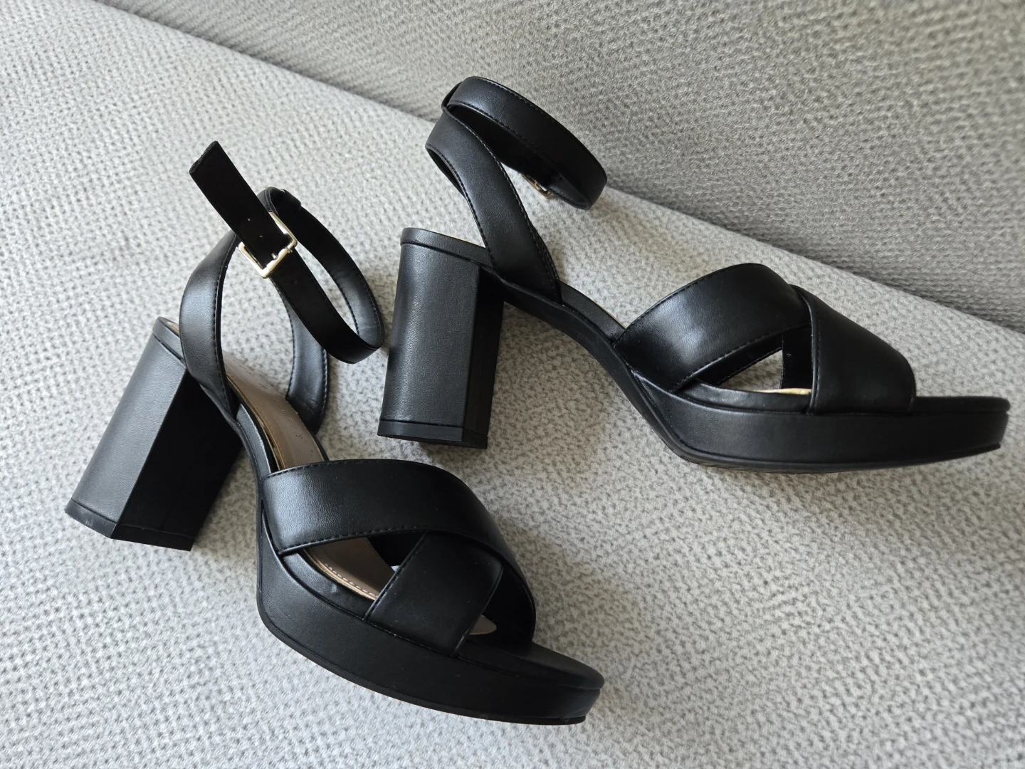 Kelly & Katie Black Platform Block Heel Sandals | Size US 9 - photo 2
