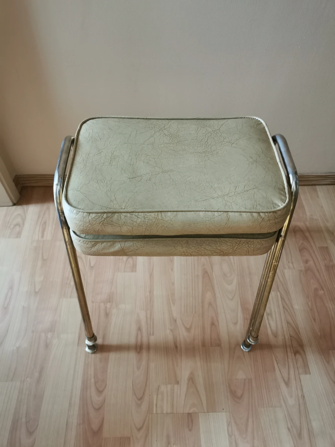 Vintage Mid Century Stylerite Toronto Stacking Stools