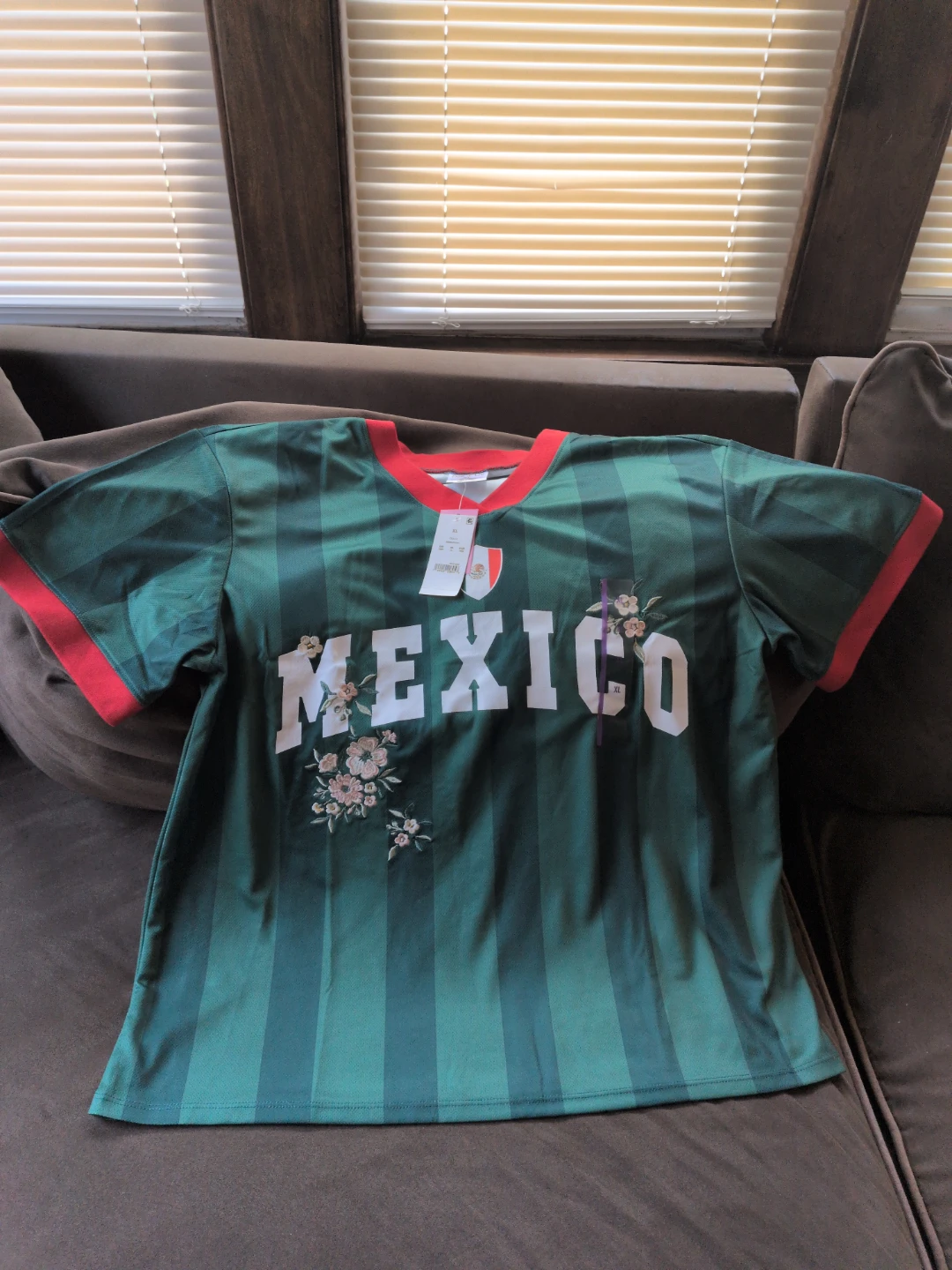 Zoe + Liv Mexico Soccer Jersey XL Green Floral Accents - photo 3