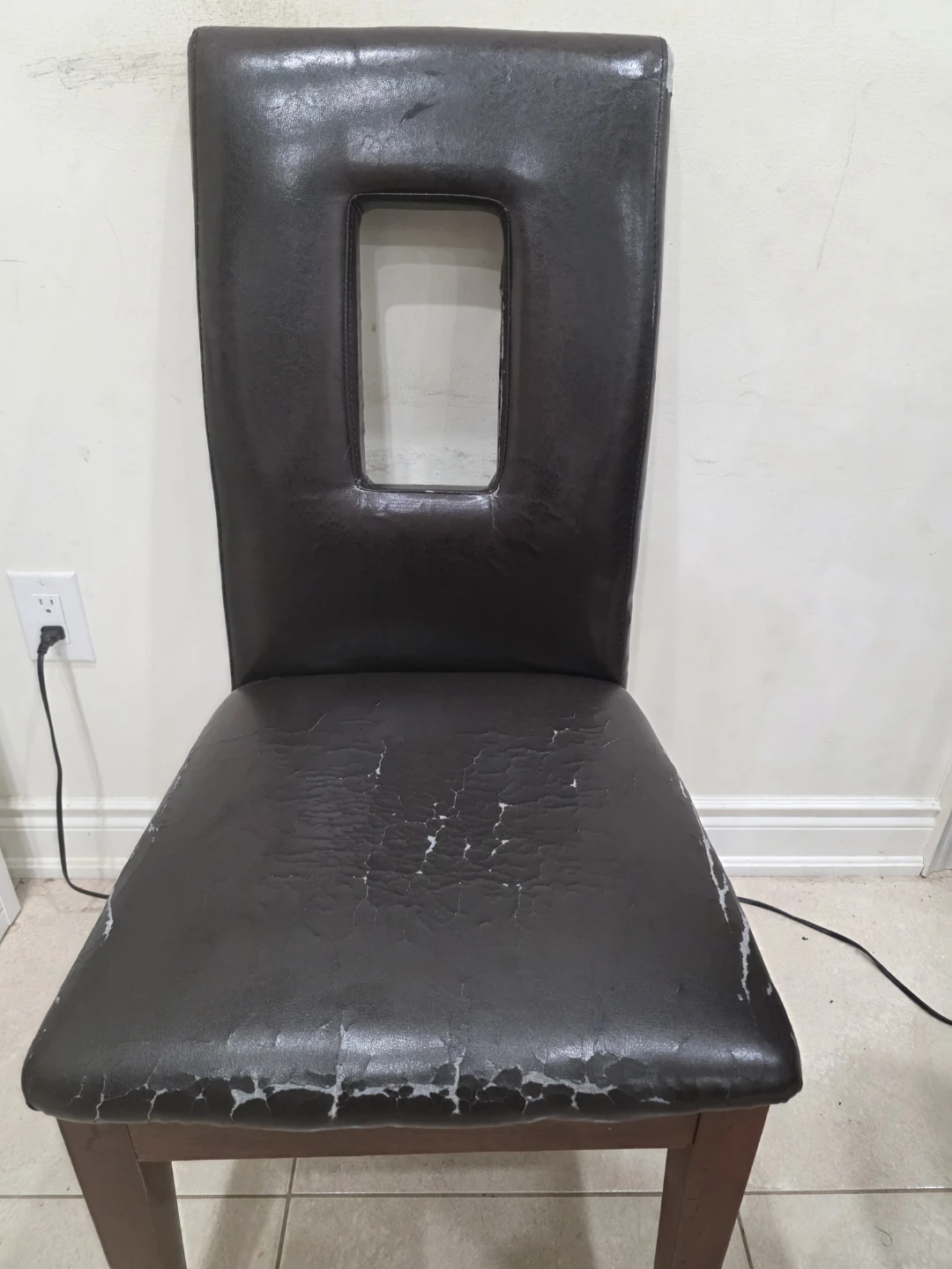Set of 4 Solid Wood Dining Chairs - photo 2