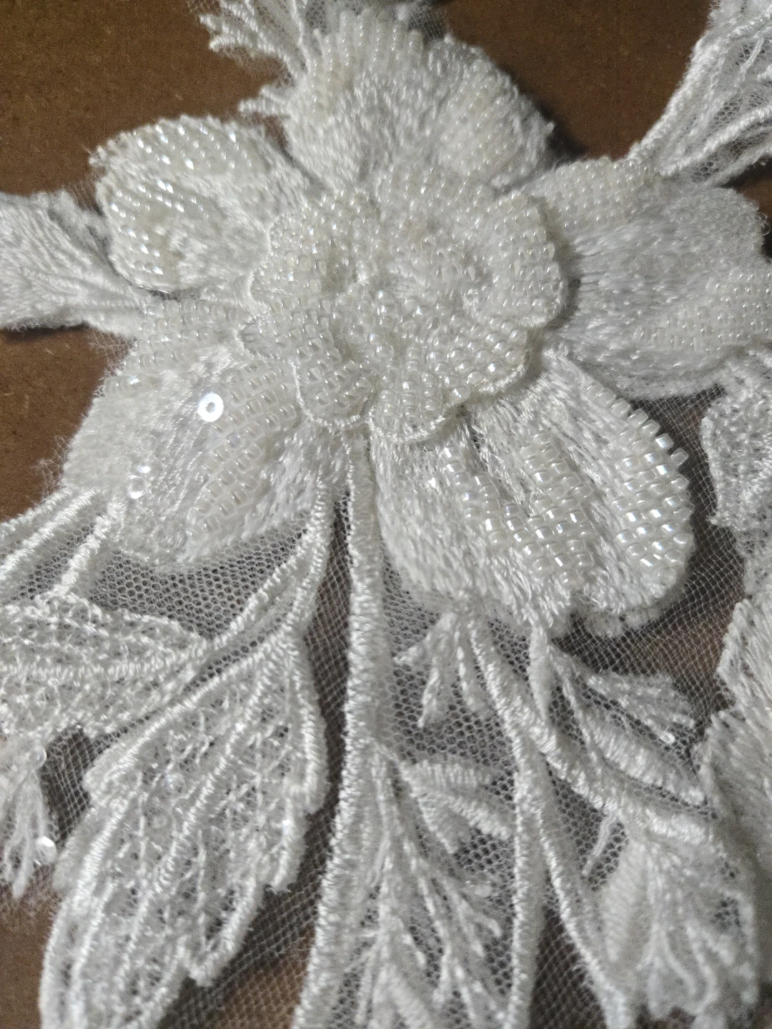 2 Pairs White Lace Appliques with Beads and Sequins - photo 4