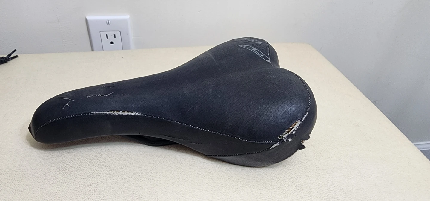 GT Bicycle Bike Seat