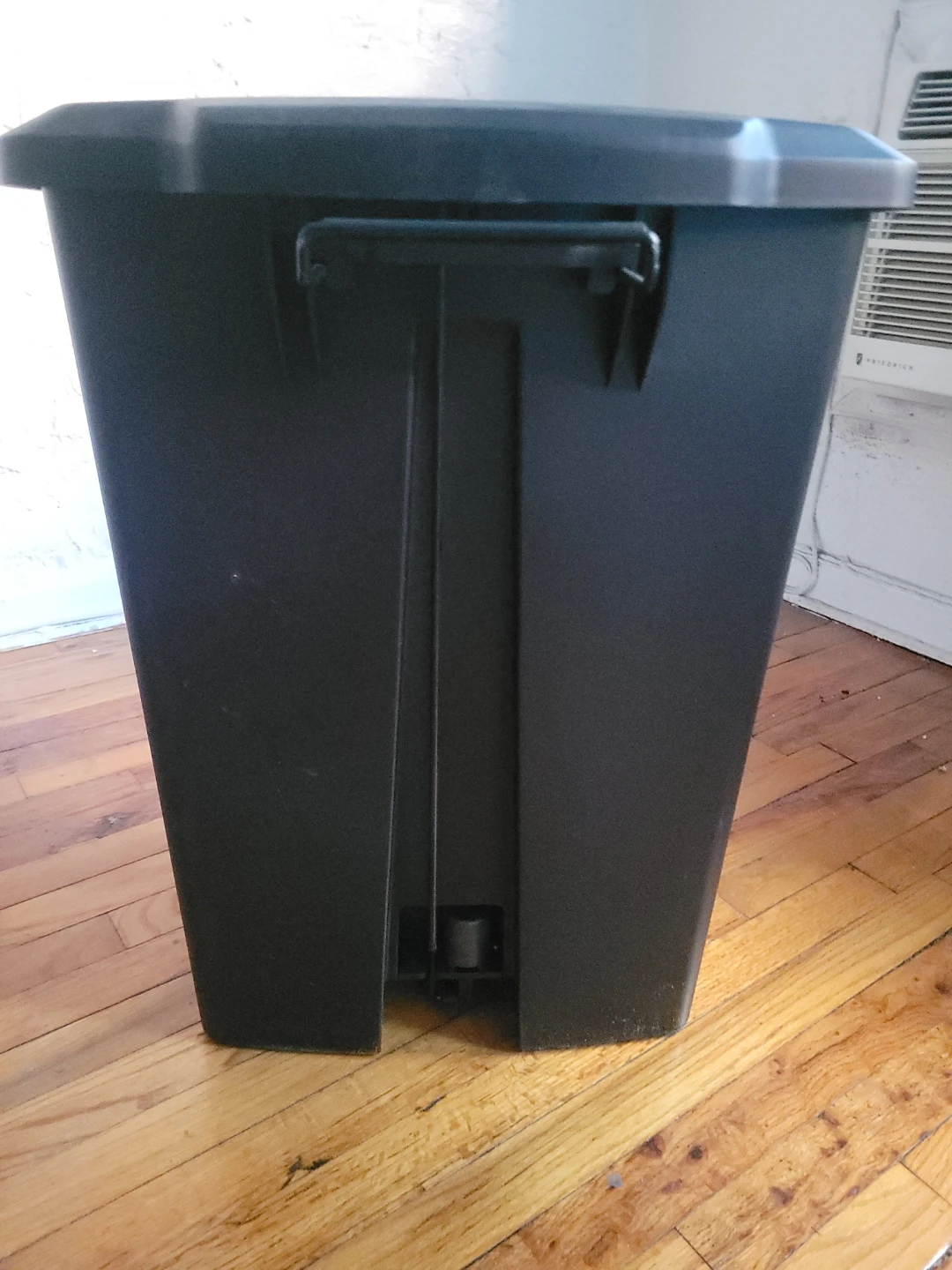 Simplehuman 50L Stainless Steel Step Trash Can - photo 2
