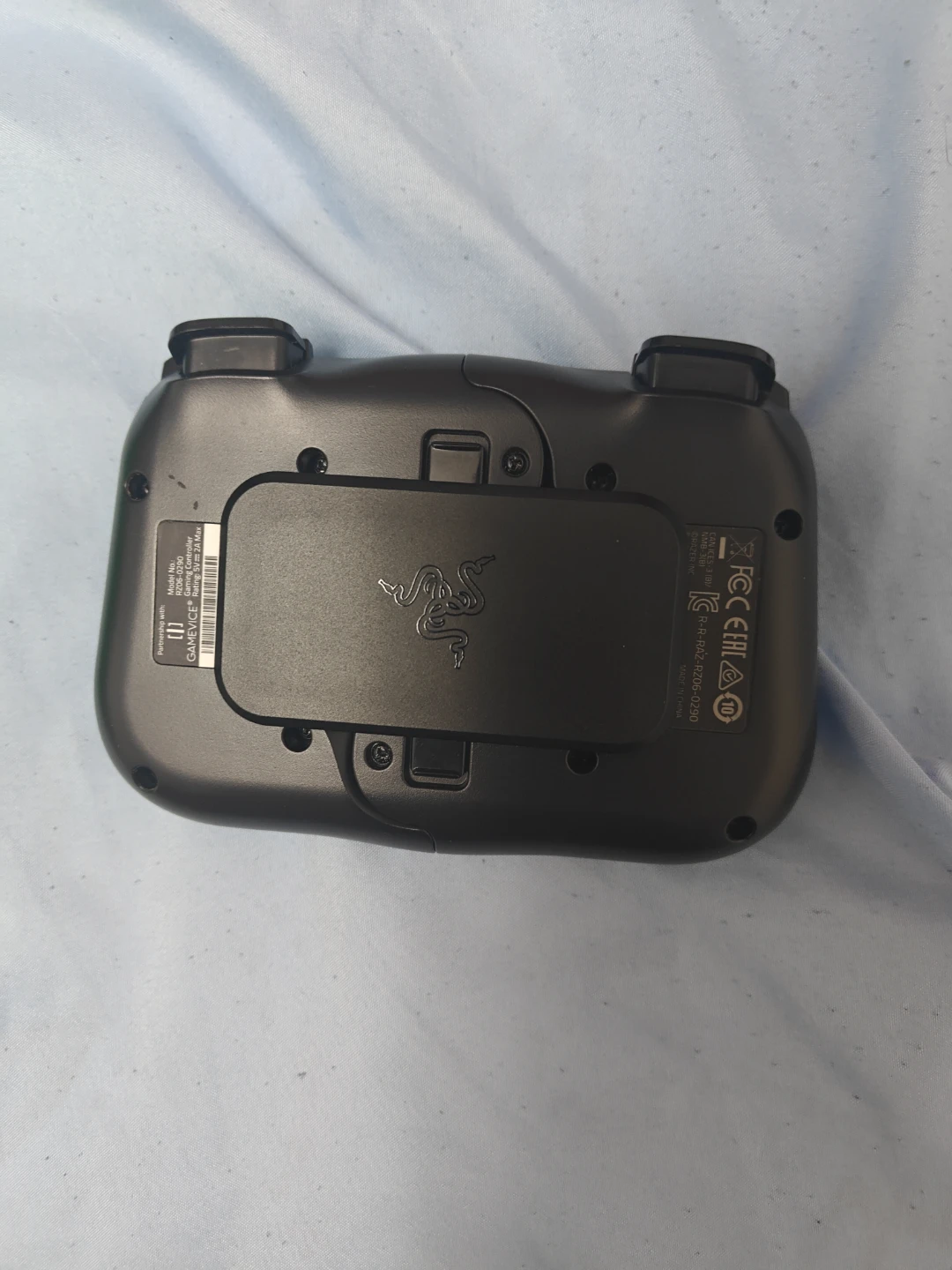Razer Kishi Universal Gaming Controller for Android - photo 3