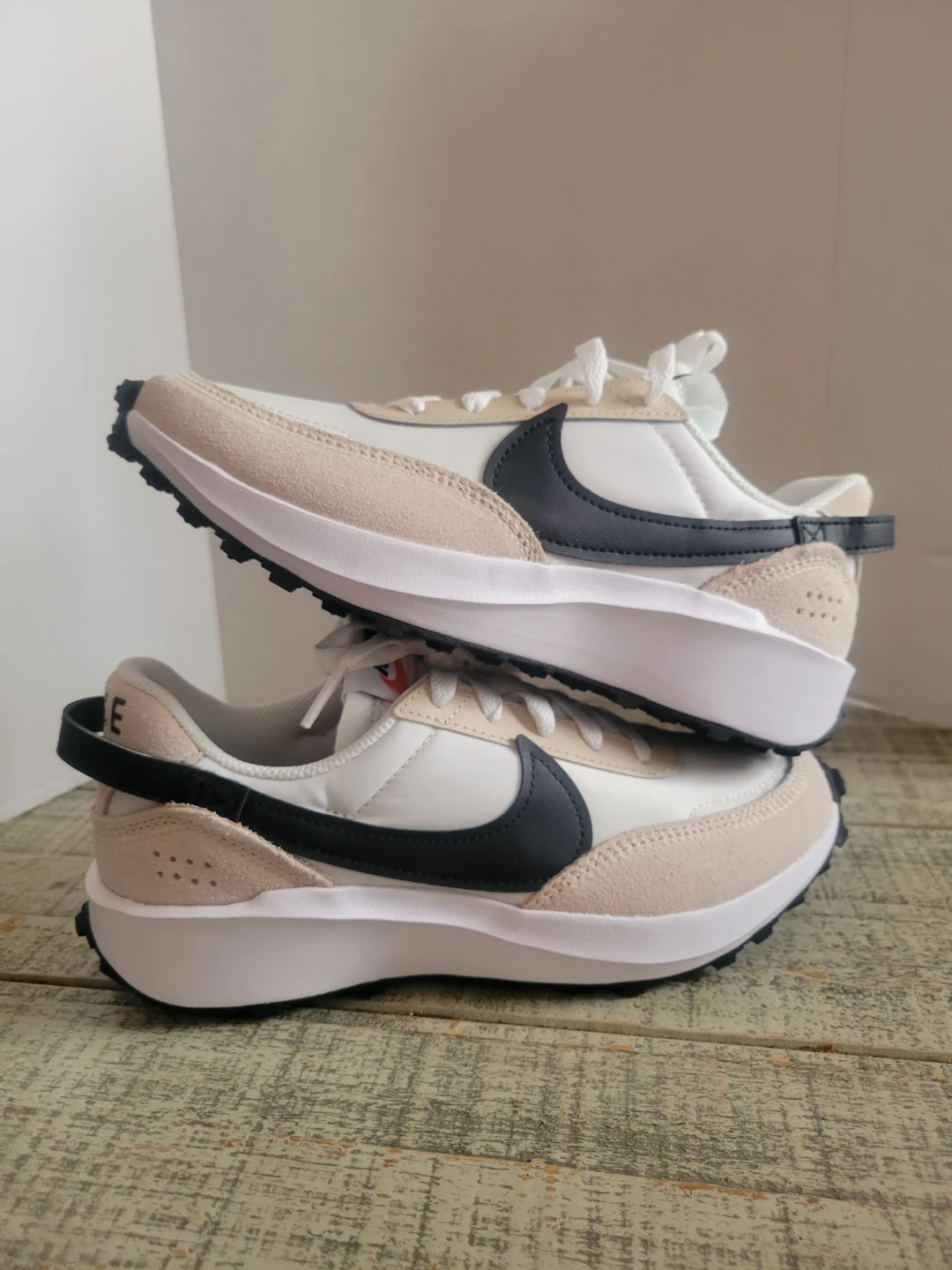 Nike Waffle Trainer 2 SE Sneakers - White/Black/Tan - photo 3