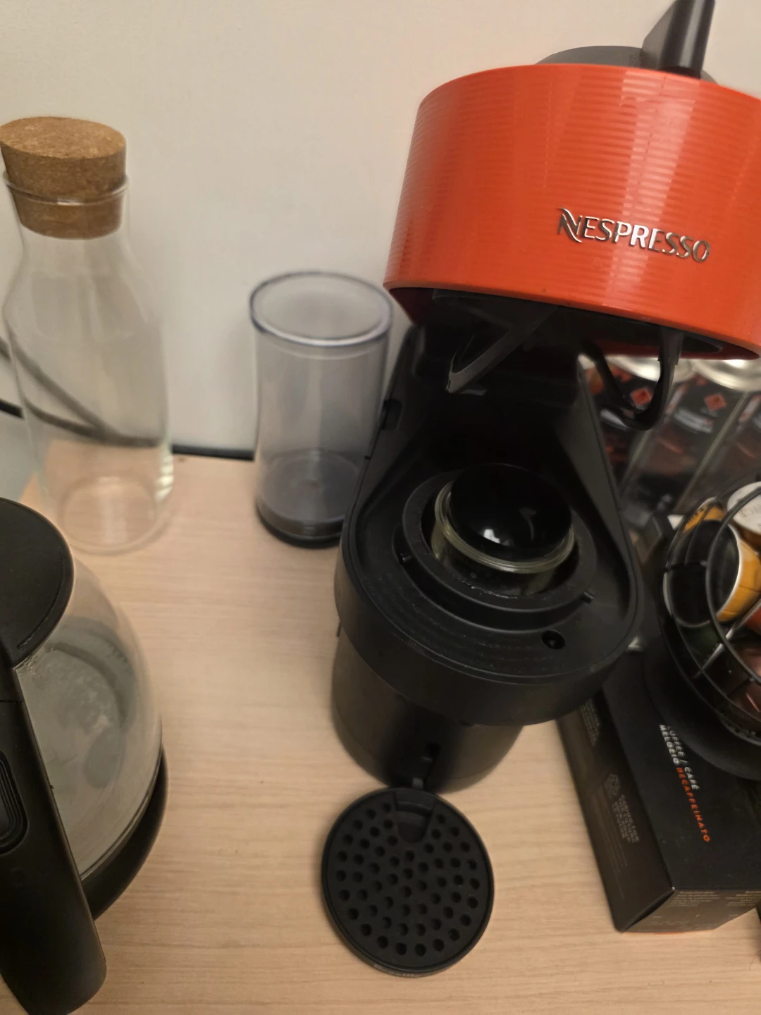 Nespresso Essenza Mini Coffee Machine - Red - photo 3