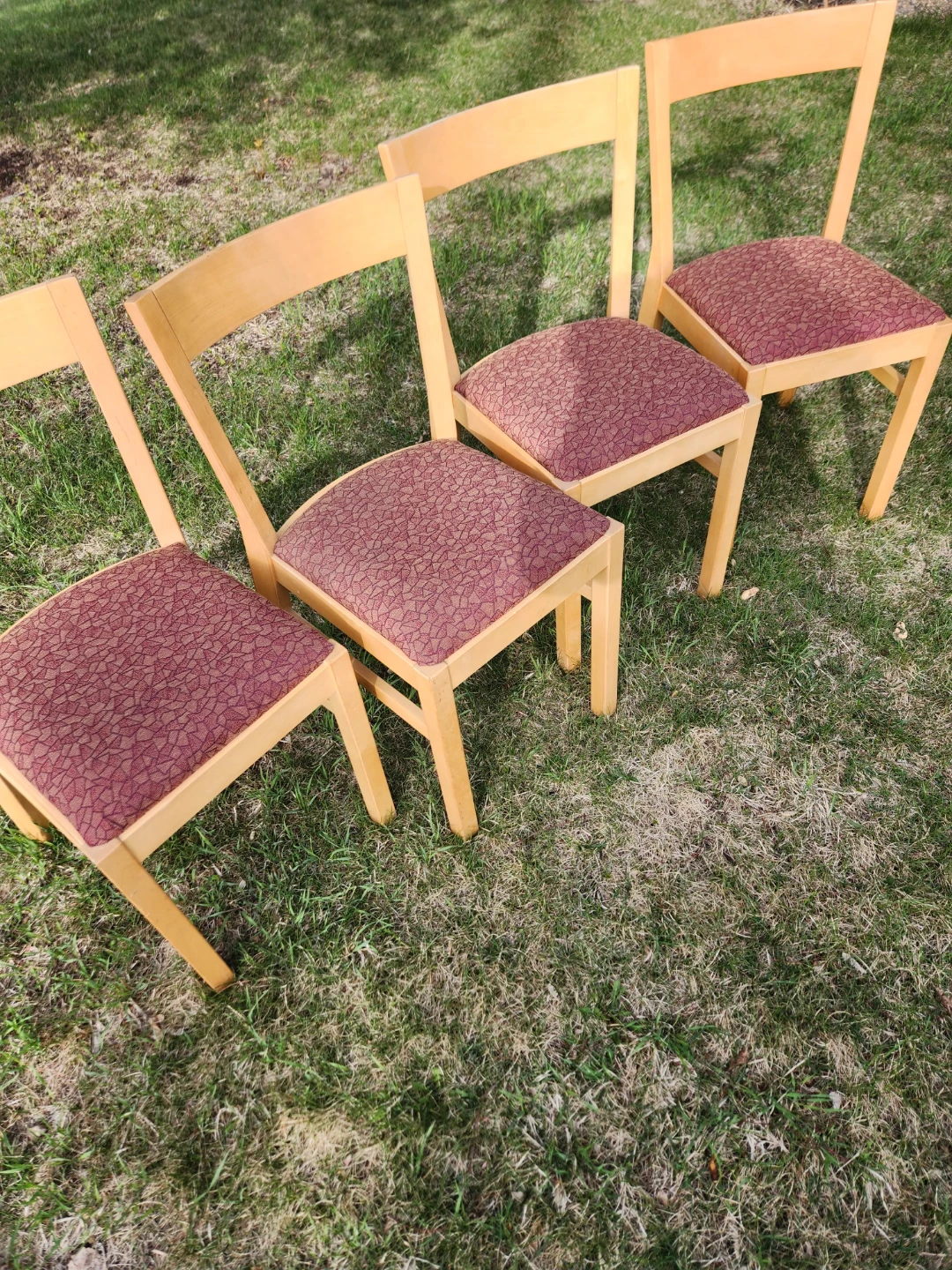 4 vintage wood dining chairs, upolstery clean!