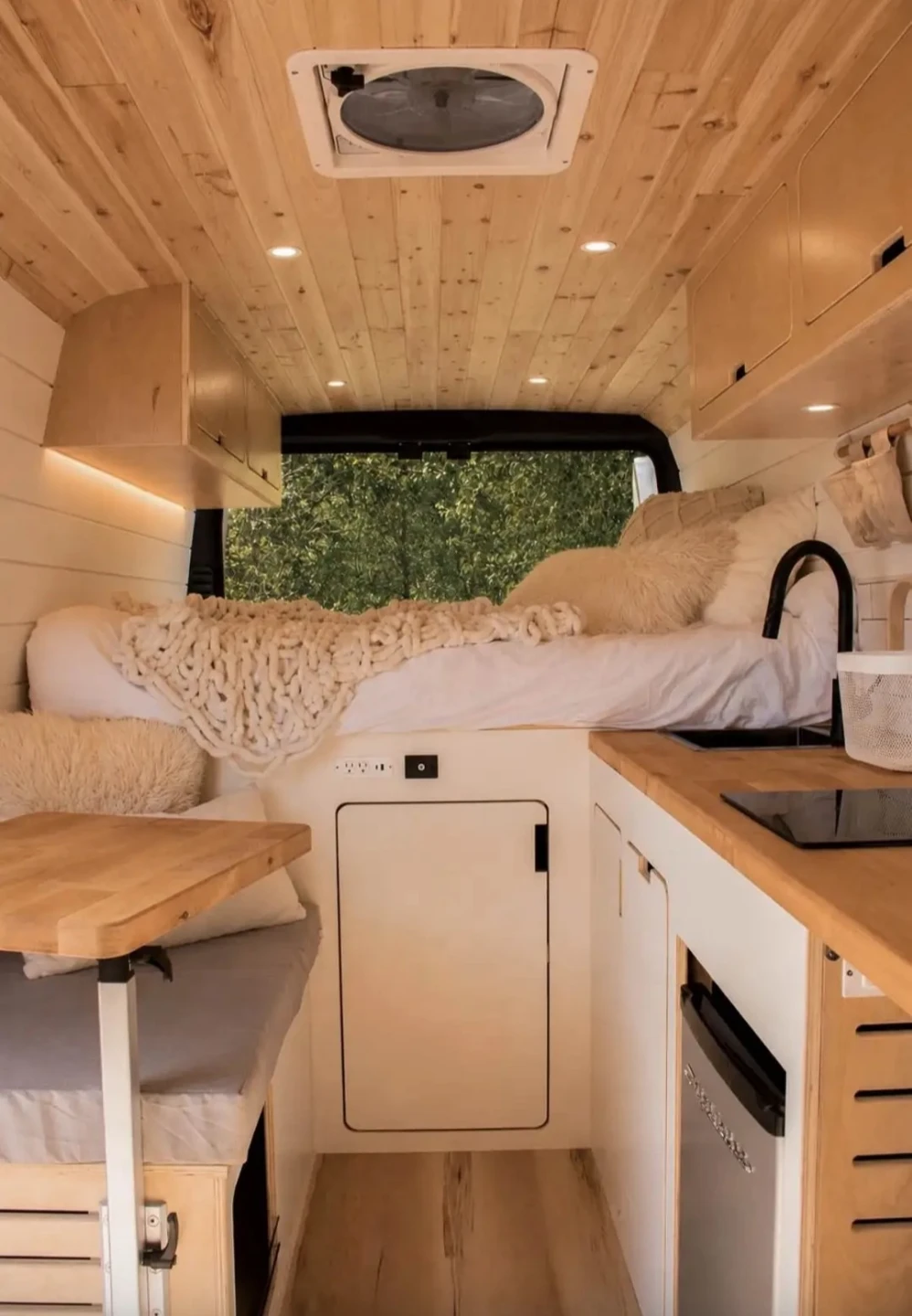 Ram ProMaster 2500 High Roof Campervan - photo 3