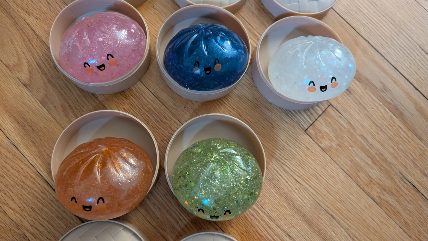 8.5cm glitter dumpling
