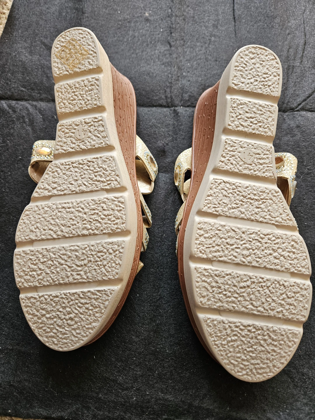 Gold Embellished Wedge Sandals - Size 41 - photo 4