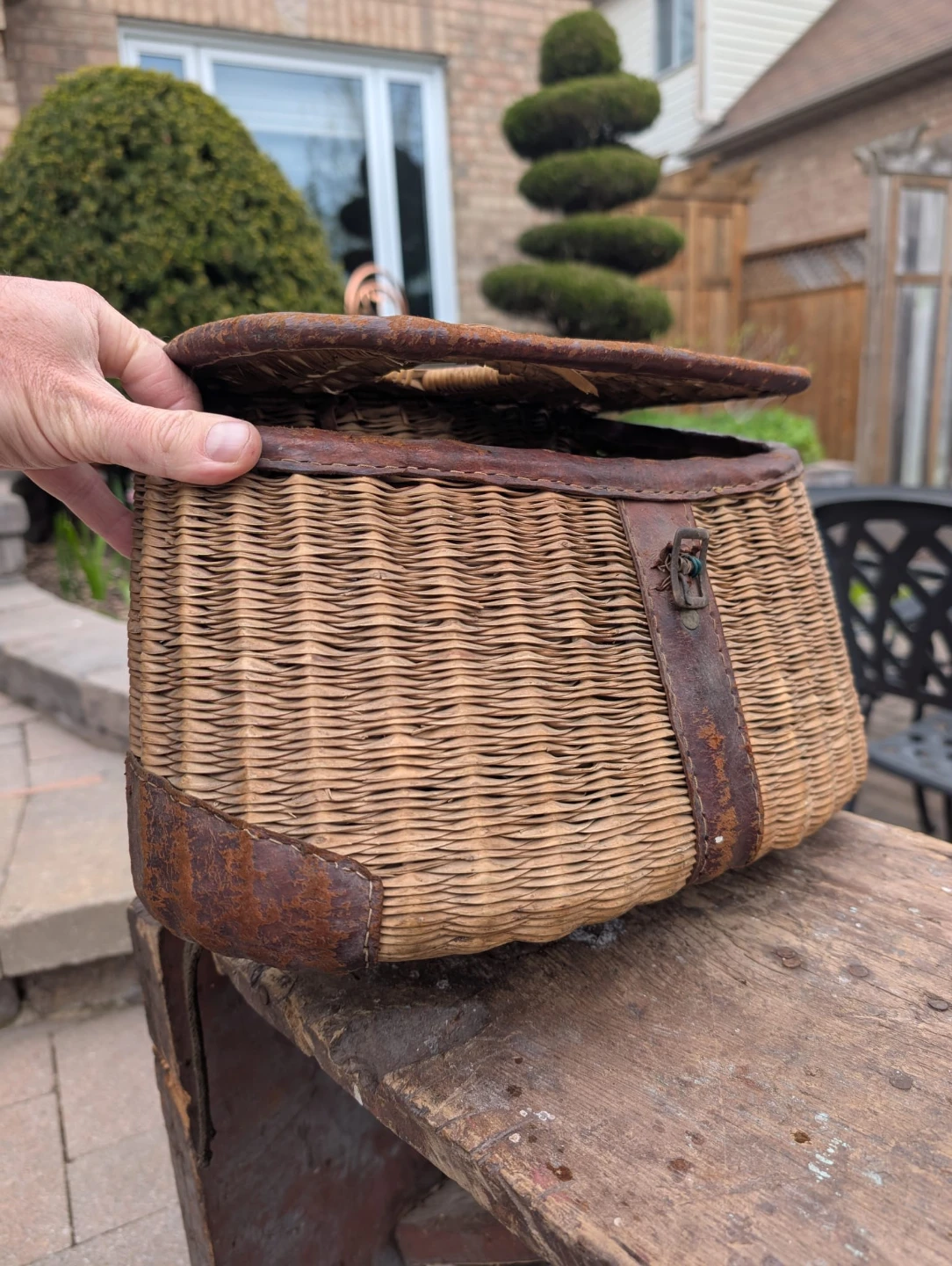 Vintage Wicker Creel Fishing Basket or mushroom hunting basket - photo 5