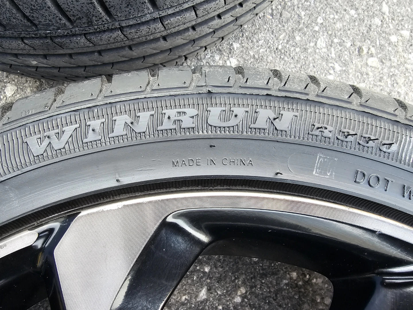 HONDA CIVIC O.E.M RIMS AND ALL SEASON TIRES 235/ 40 R18 - photo 5
