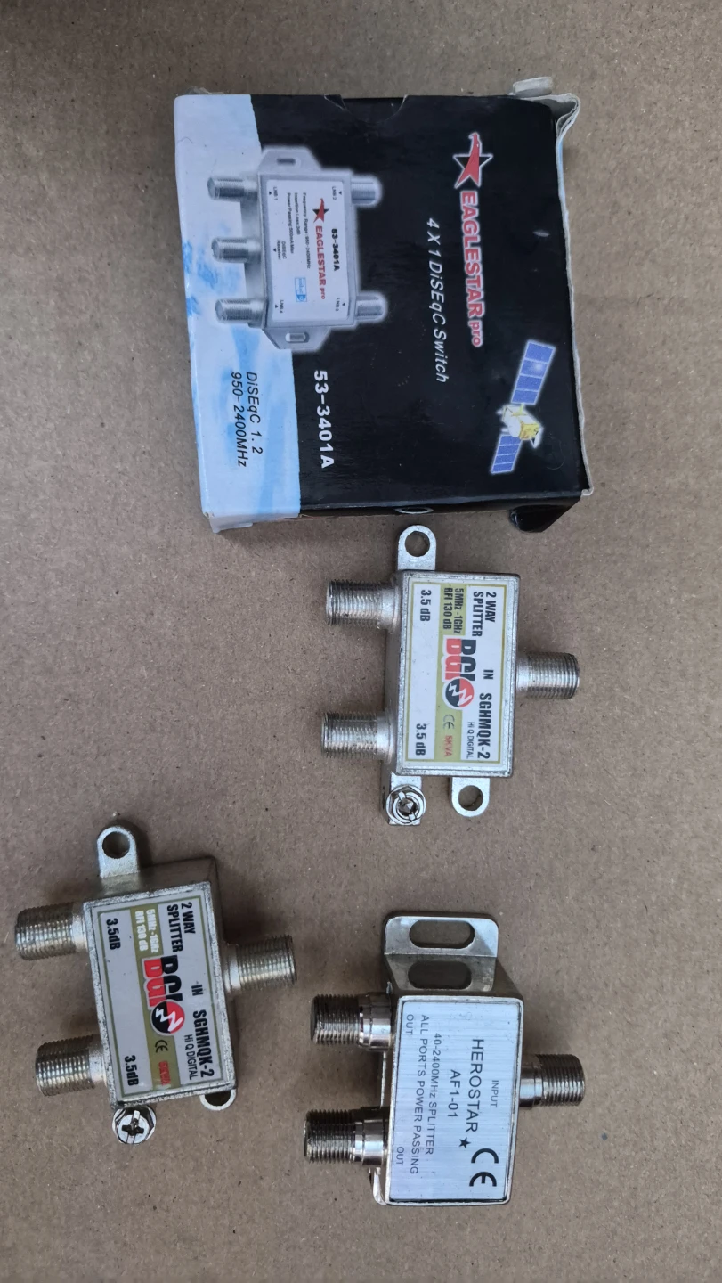 4x1 EagleStar DiSEqC Switch and 2x 2-Way Splitters