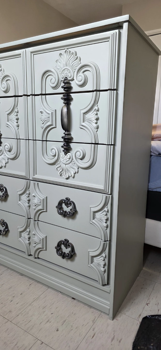 Solid wood Sage Green color dresser - photo 4