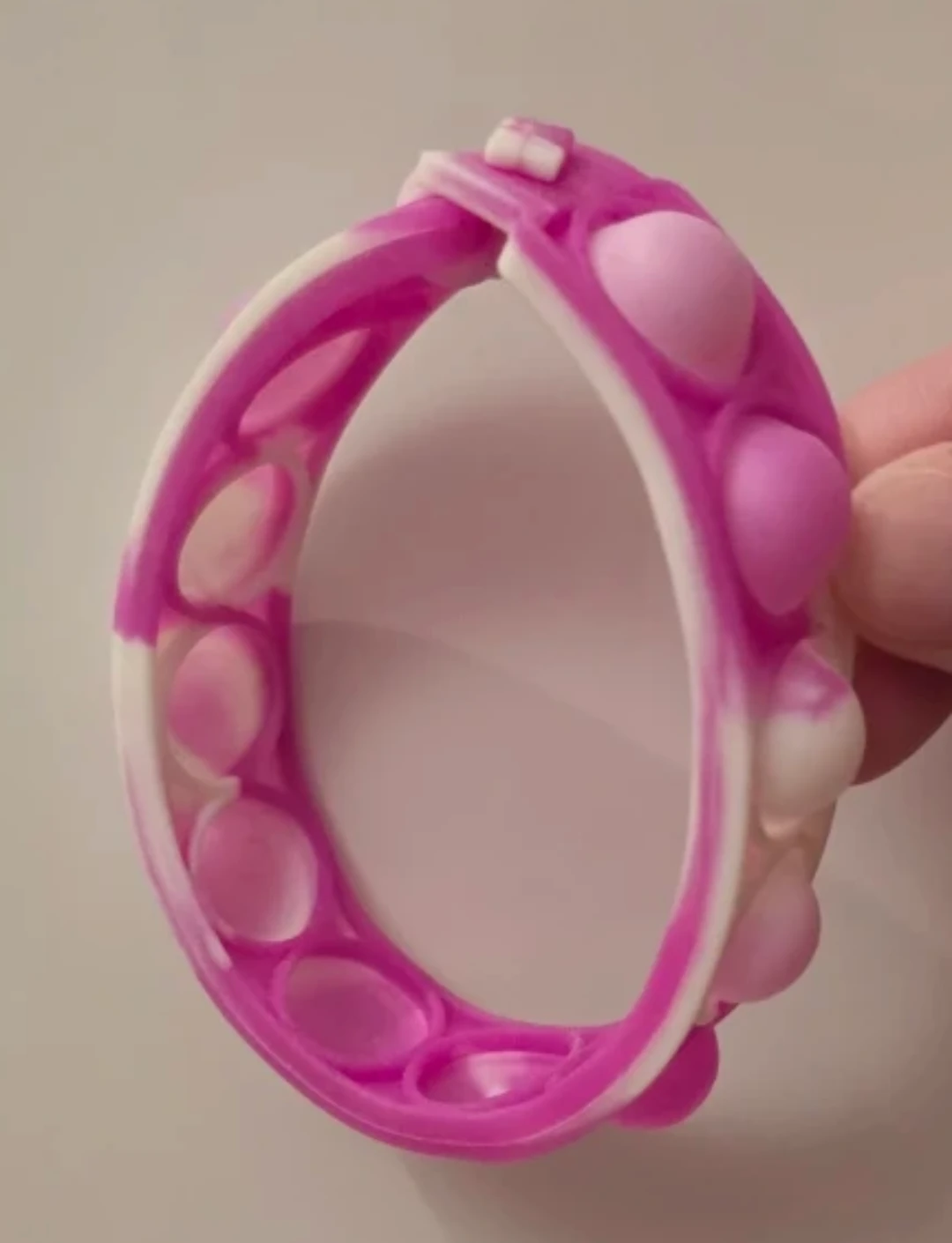 Pink and White Tie-Dye Pop It Bracelet