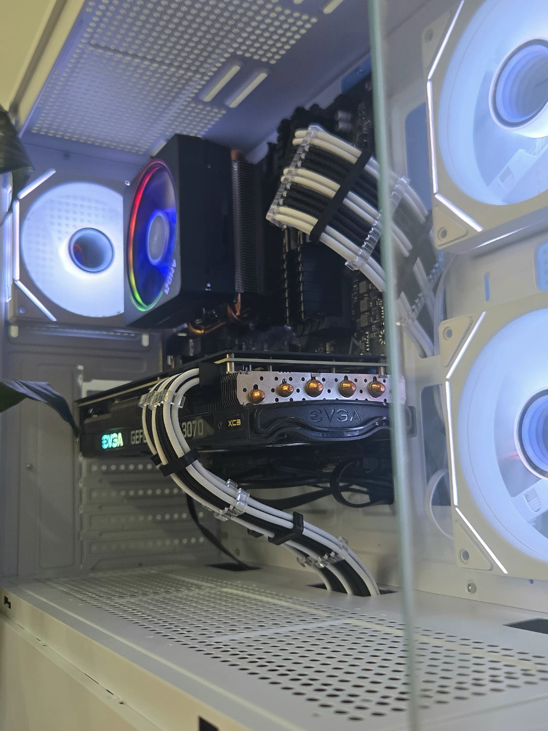 RTX 3070 Gaming PC | Ryzen 7 3700X | 1440p Ultra - photo 4