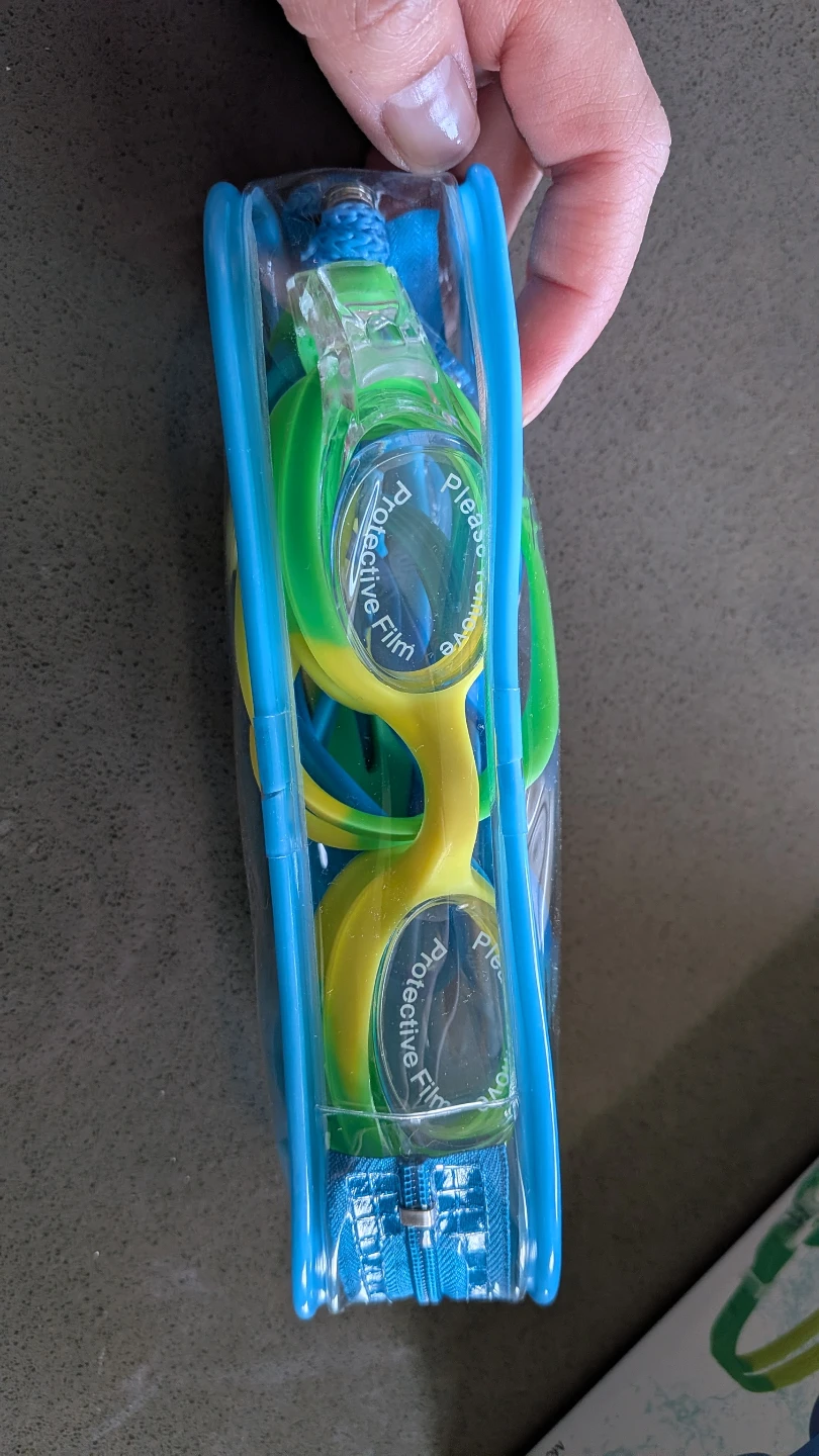 New kids swim goggles (2) - photo 3