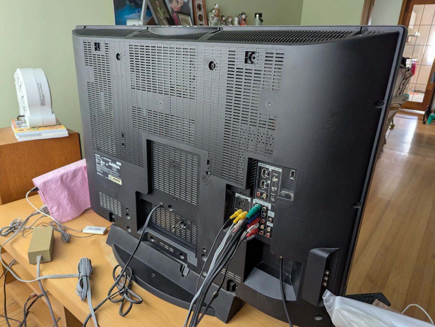 Sony TV - photo 2