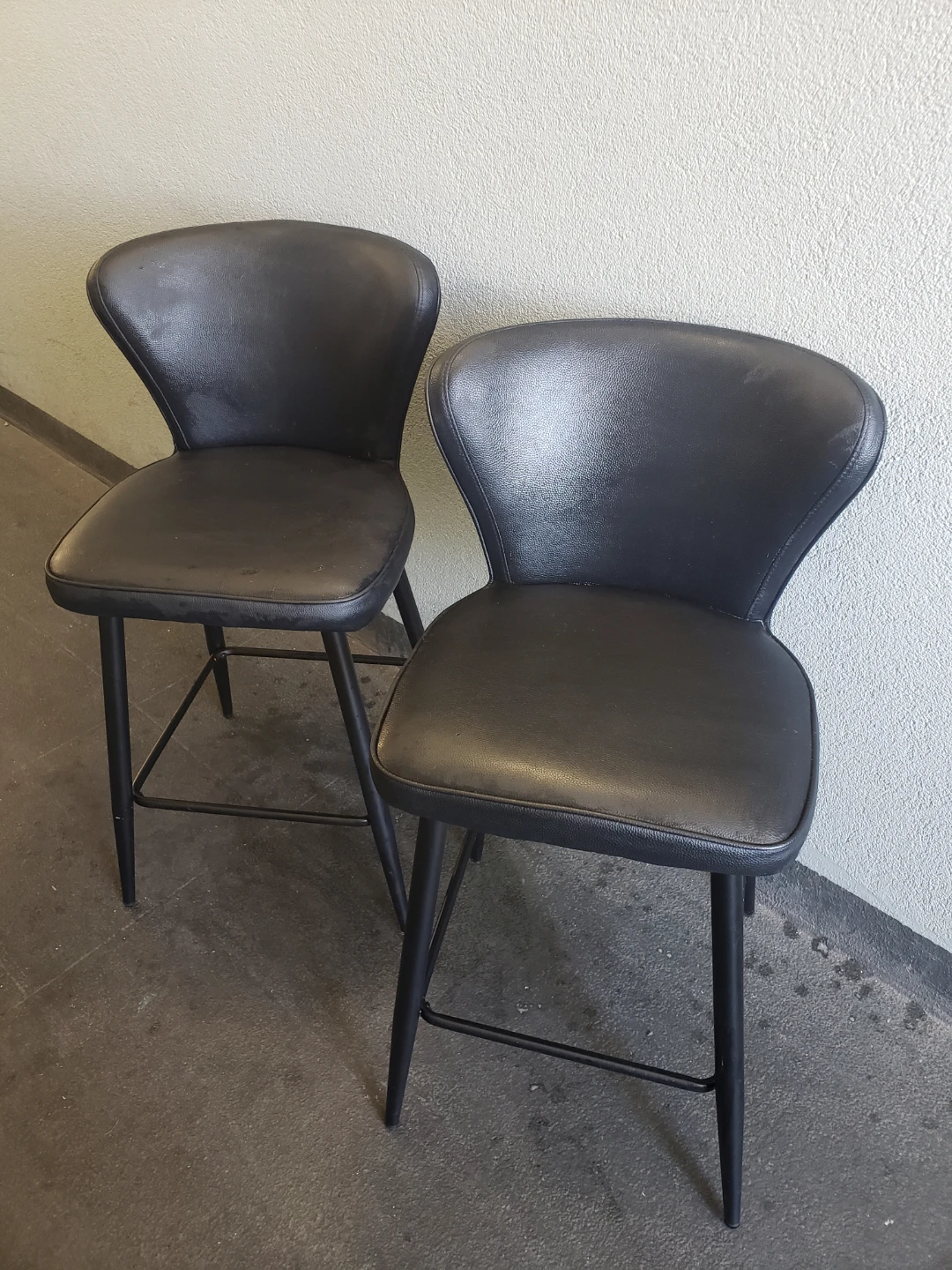 2 Dark Brown Bar Stools - photo 3