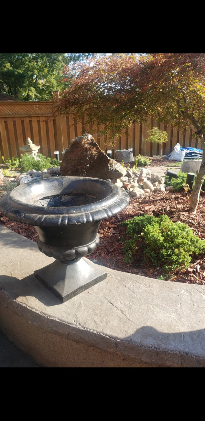 Garden urns Fibreglass - photo 2