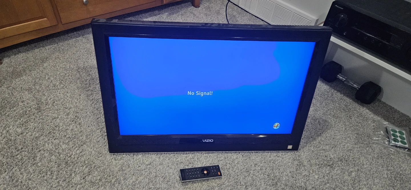 Vizio TV with Remote and Wall Mount