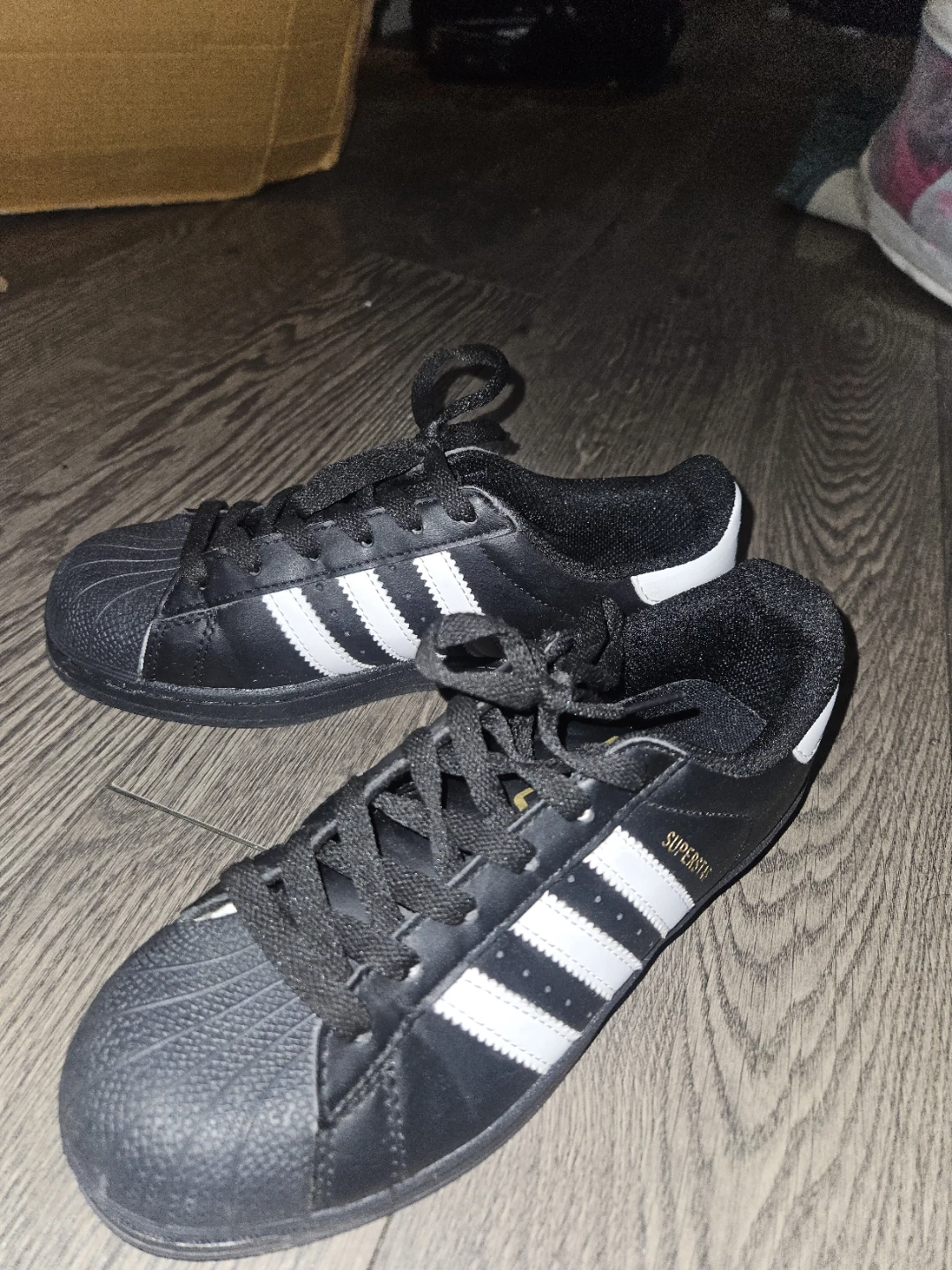 MINT Condition Adidas Superstar Womens 6.5