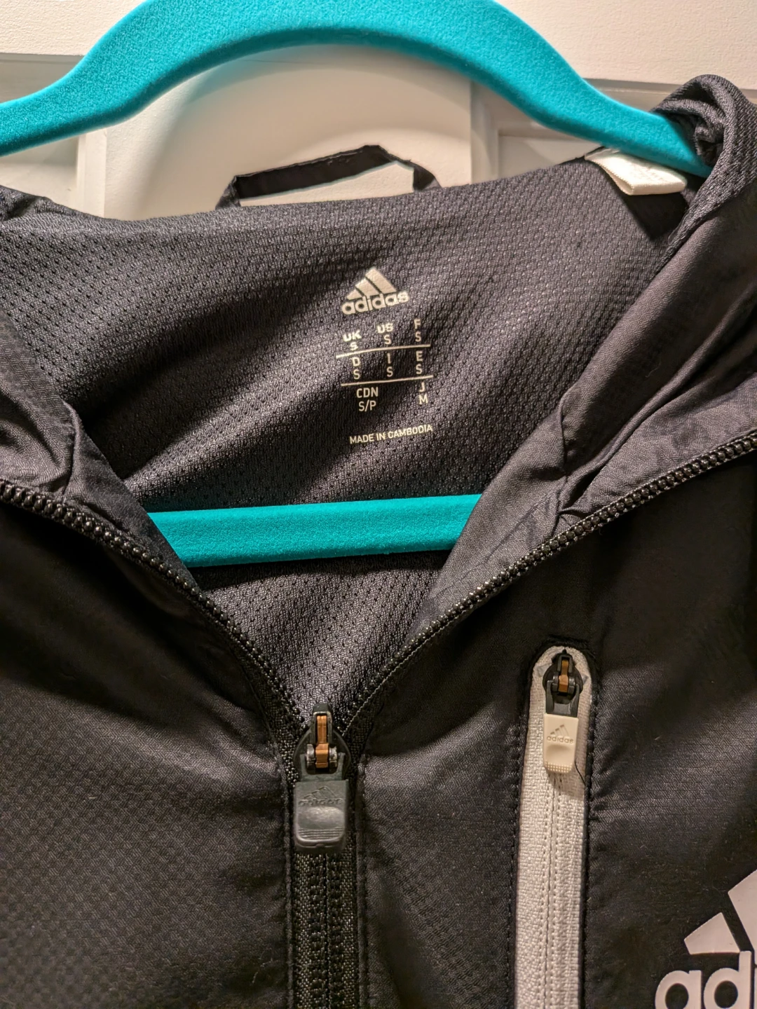 Adidas Black Hooded Jacket Size S - photo 2