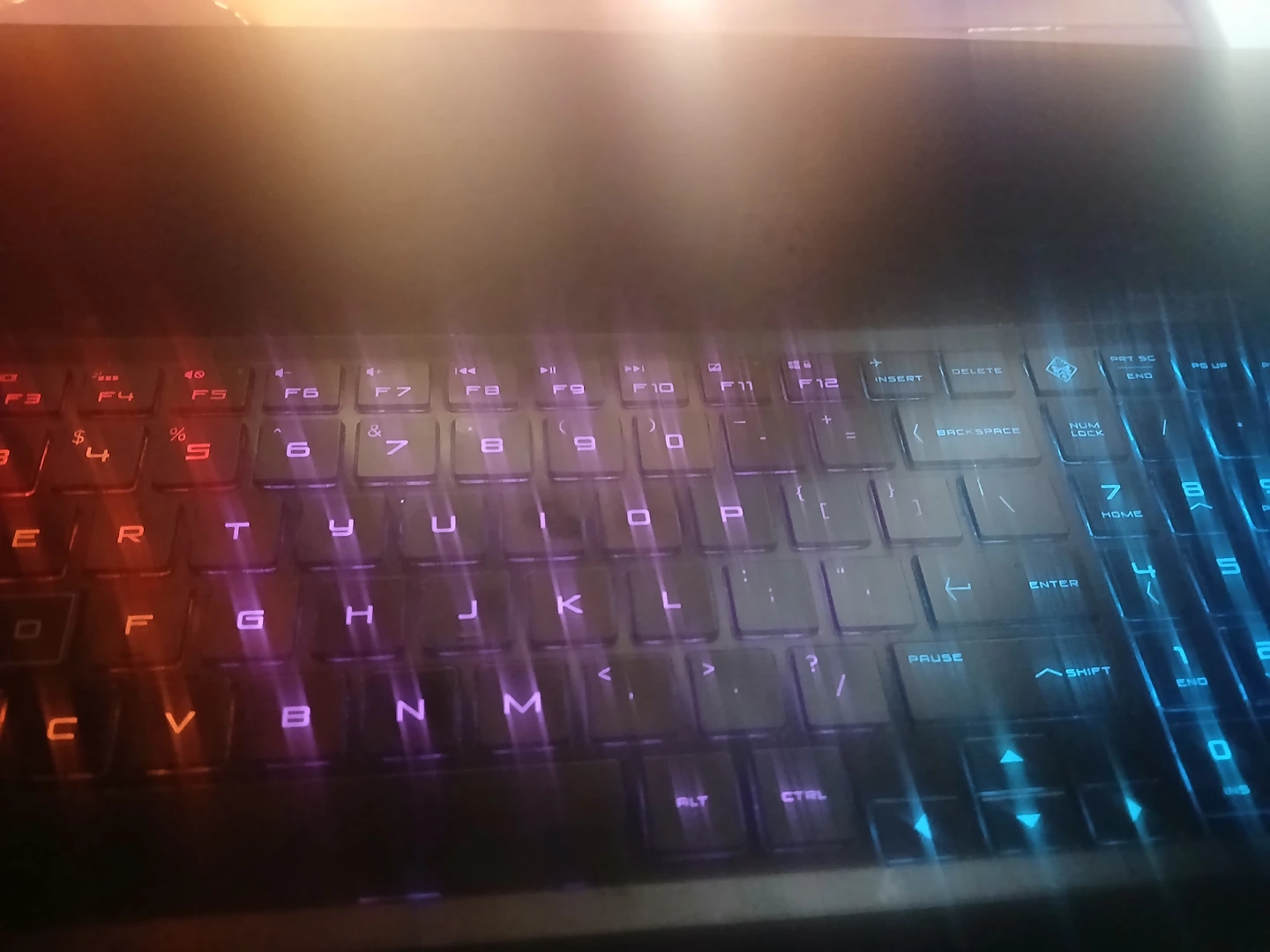 HP OMEN 15-dc1xxx Laptop - photo 3