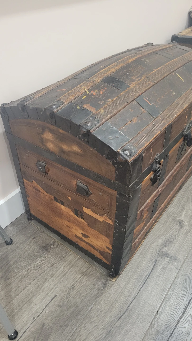Antique Steamer Trunk Storage Chest - photo 4