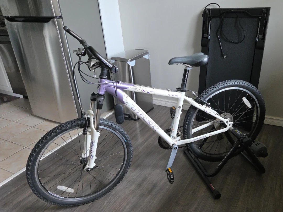 Trek 7300 Mountain Bike