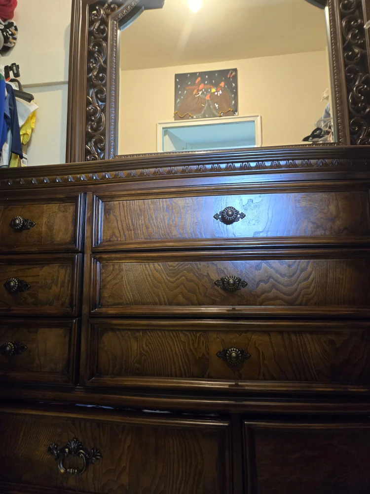 Wooden Dresser Set with Nightstand