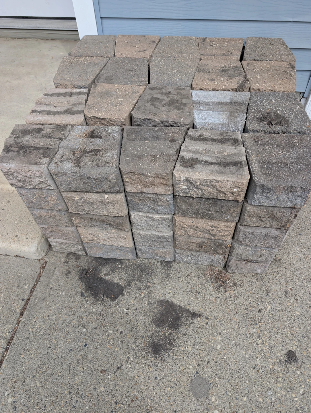 Interlocking Landscape Retaining Wall Blocks - photo 2