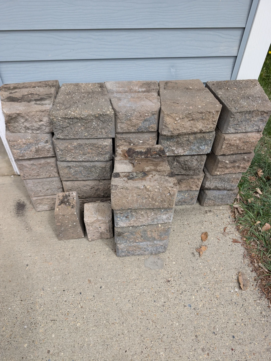 Interlocking Landscape Retaining Wall Blocks - photo 3