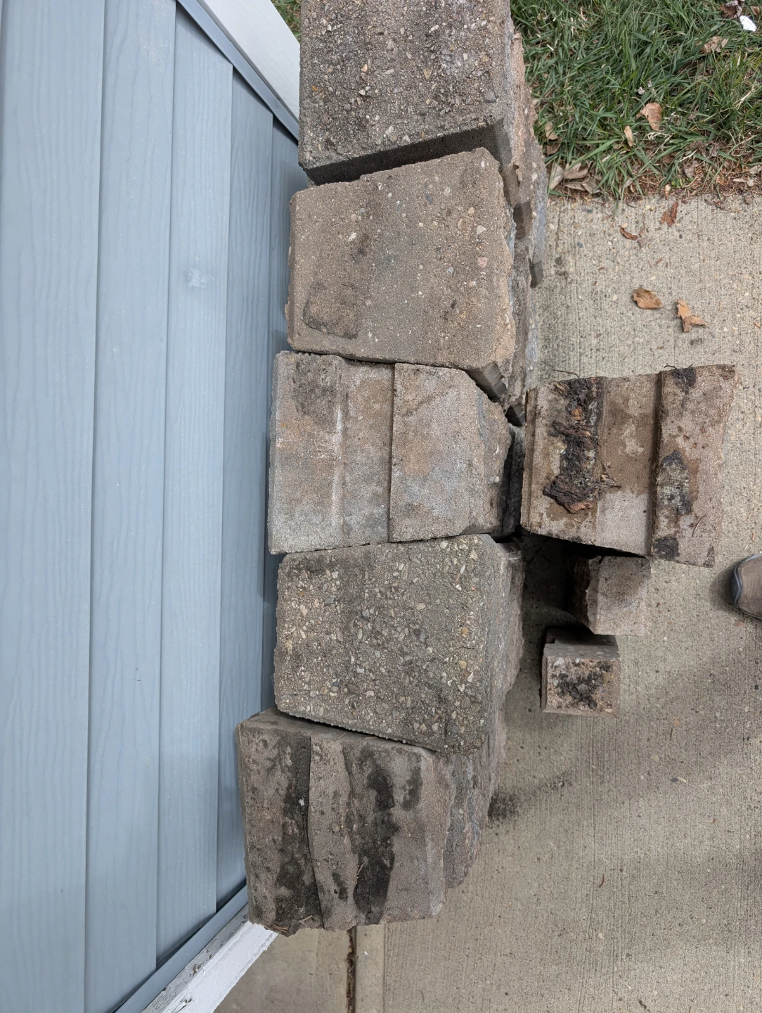 Interlocking Landscape Retaining Wall Blocks - photo 4