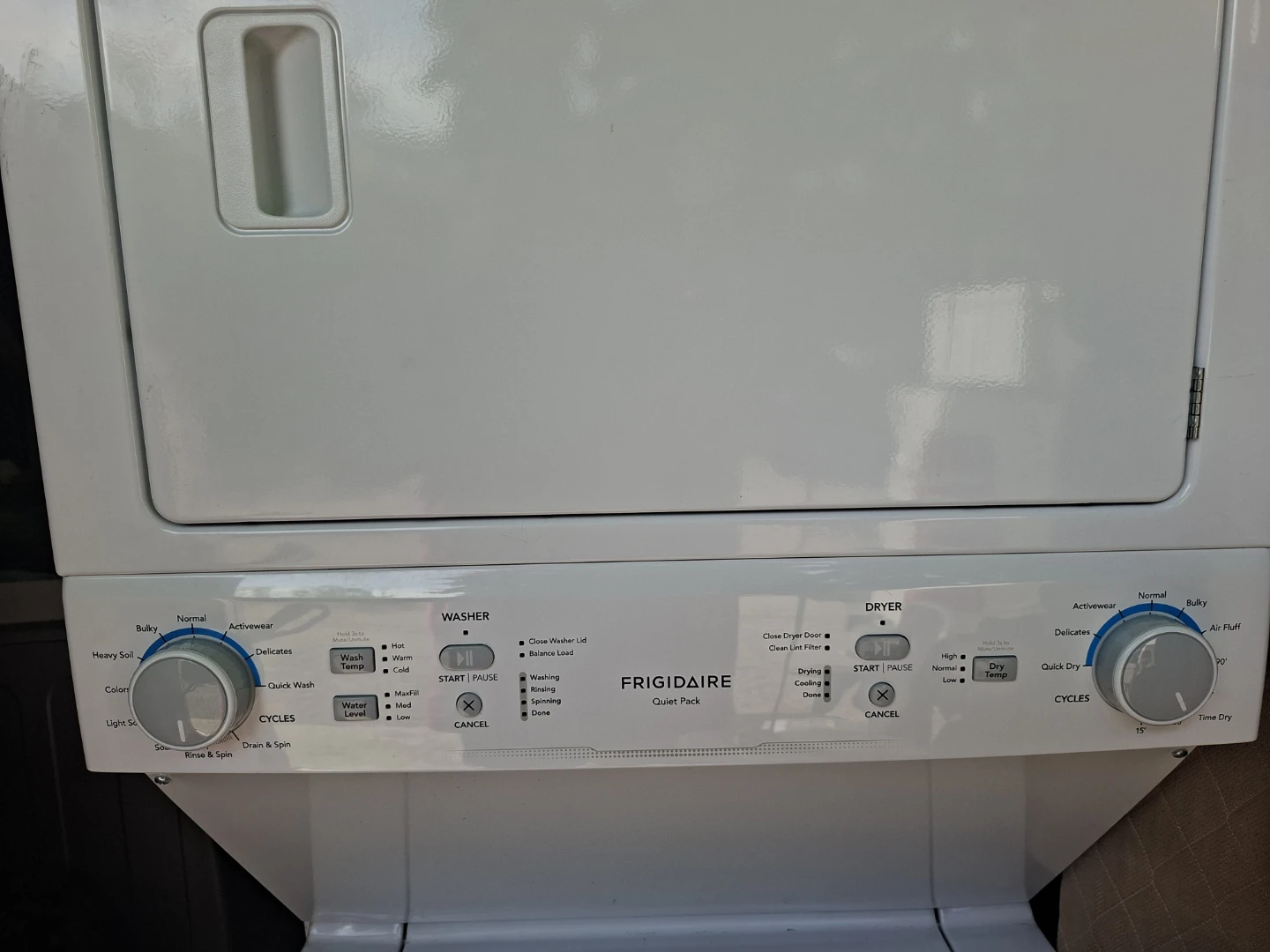 FREE DELIVERY!! Stackable Frigidaire Washer Dryer combo $750 - photo 2