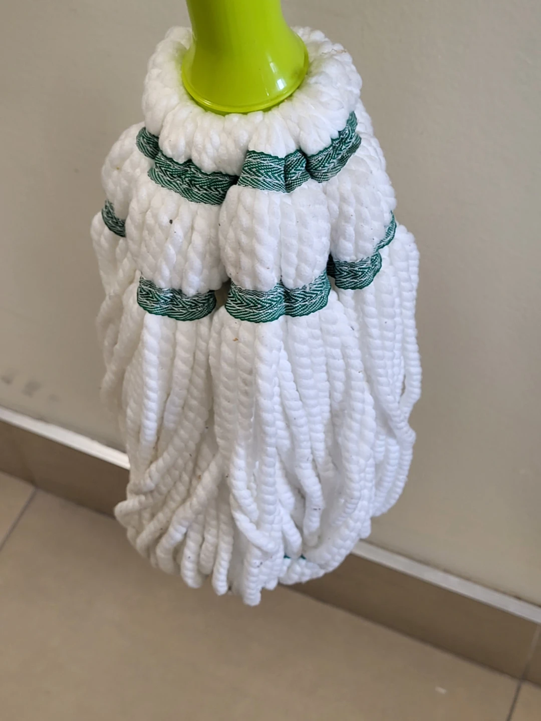 Easy-Wring Twist Mop New - photo 3