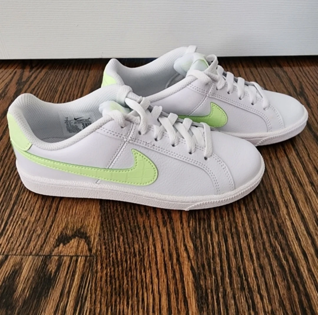 Nike Women's Court Royale 2 Low Top Sneakers Women 5 or 35.5 - photo 5