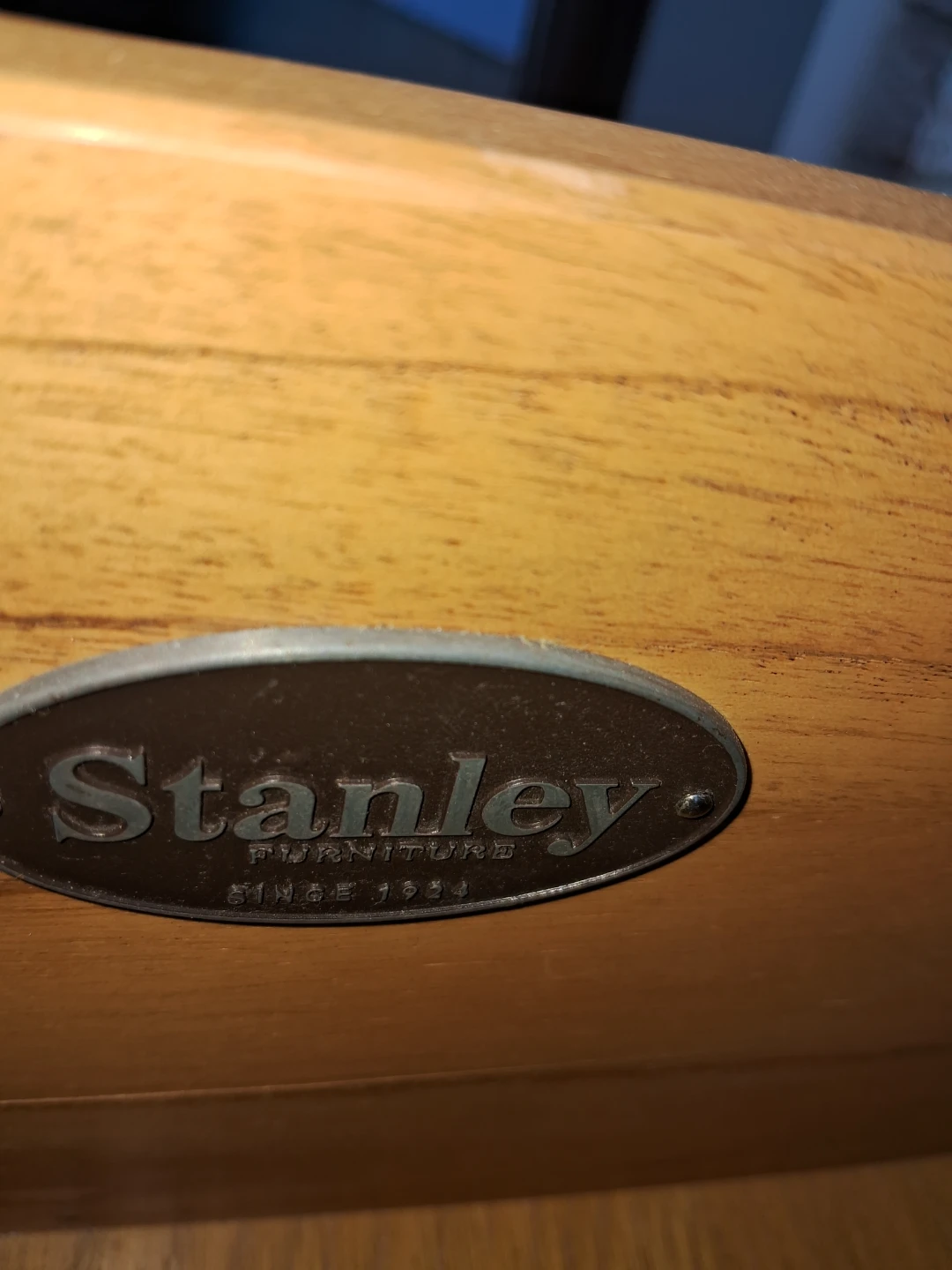 Stanley Furniture Side Table with Glass Top - photo 4