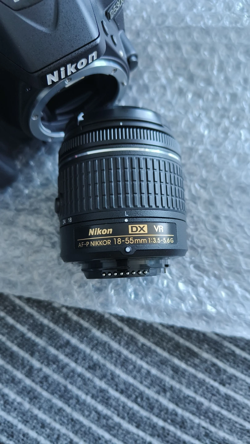 Nikon D5300 DSLR Camera with Accessories - photo 2