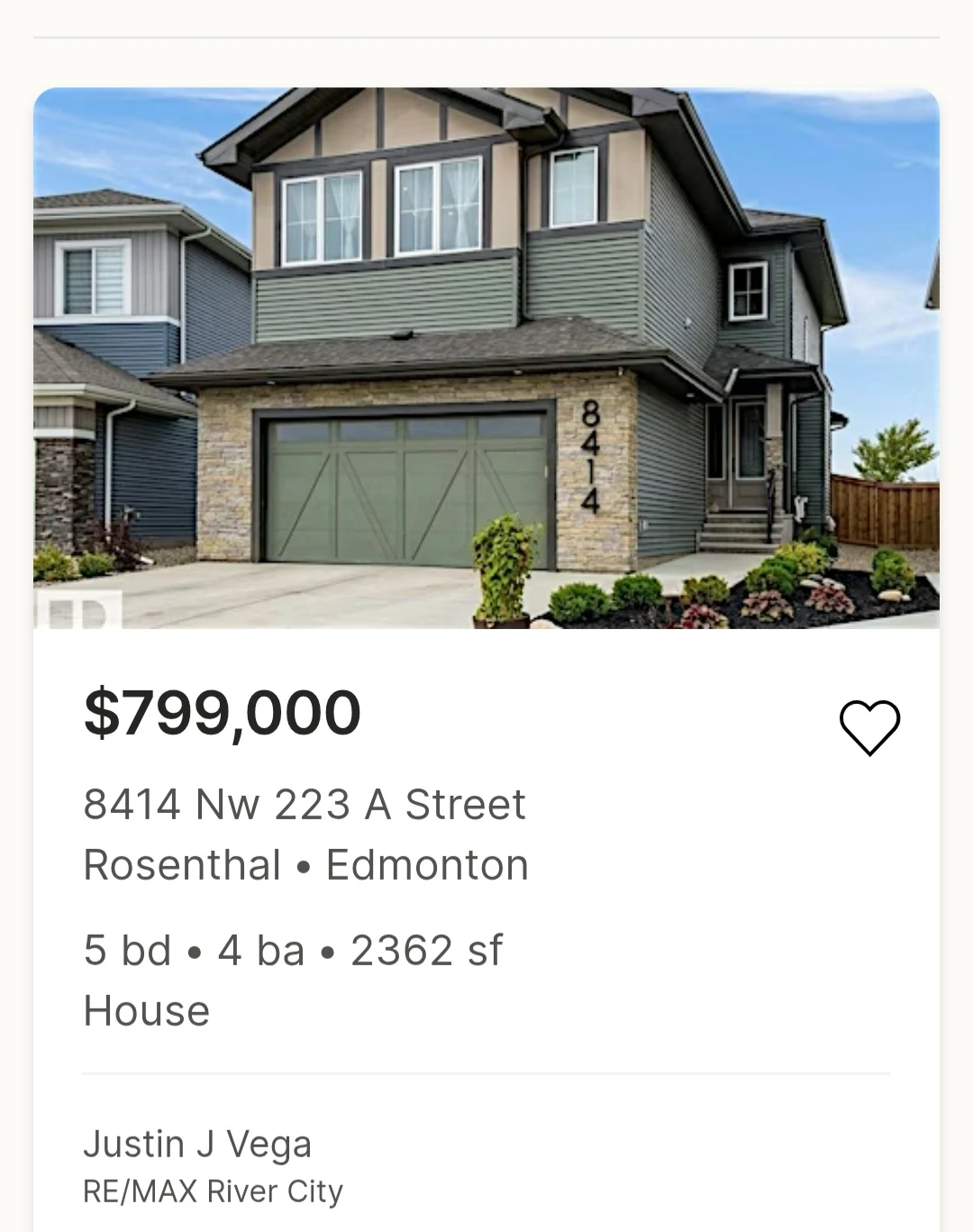 5 Bed, 4 Bath House in Rosenthal, Edmonton - photo 2