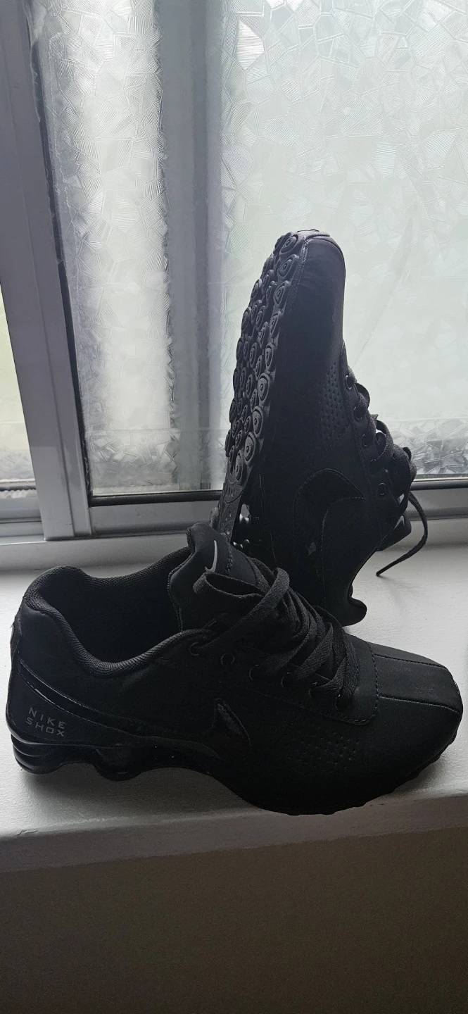 Nike Shox Running Shoes - photo 3
