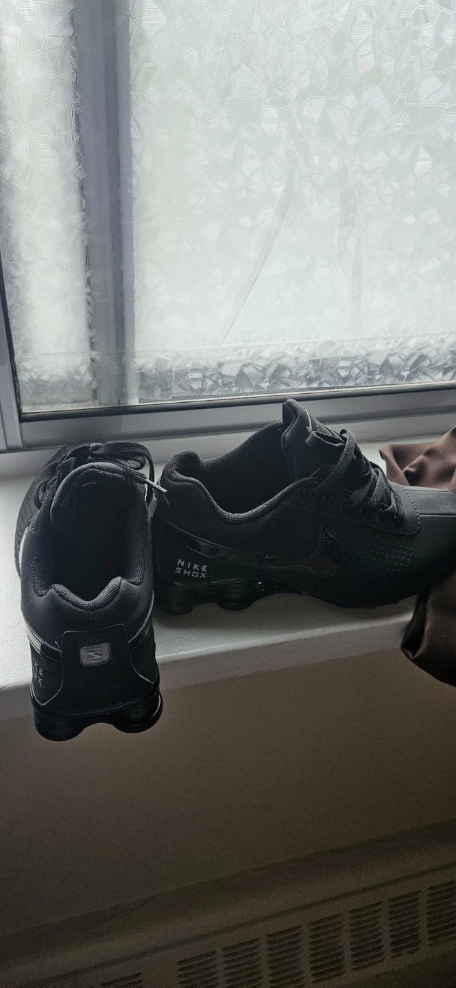 Nike Shox Running Shoes - photo 4