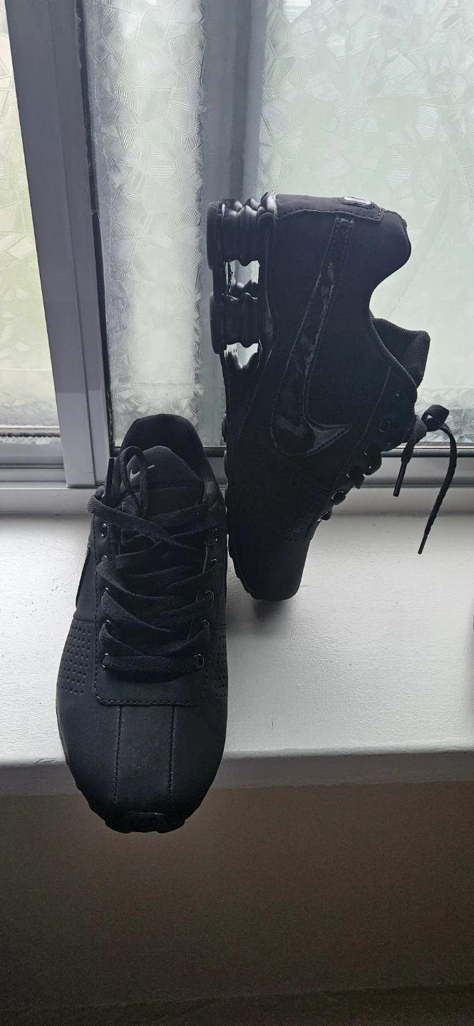 Nike Shox Running Shoes - photo 5