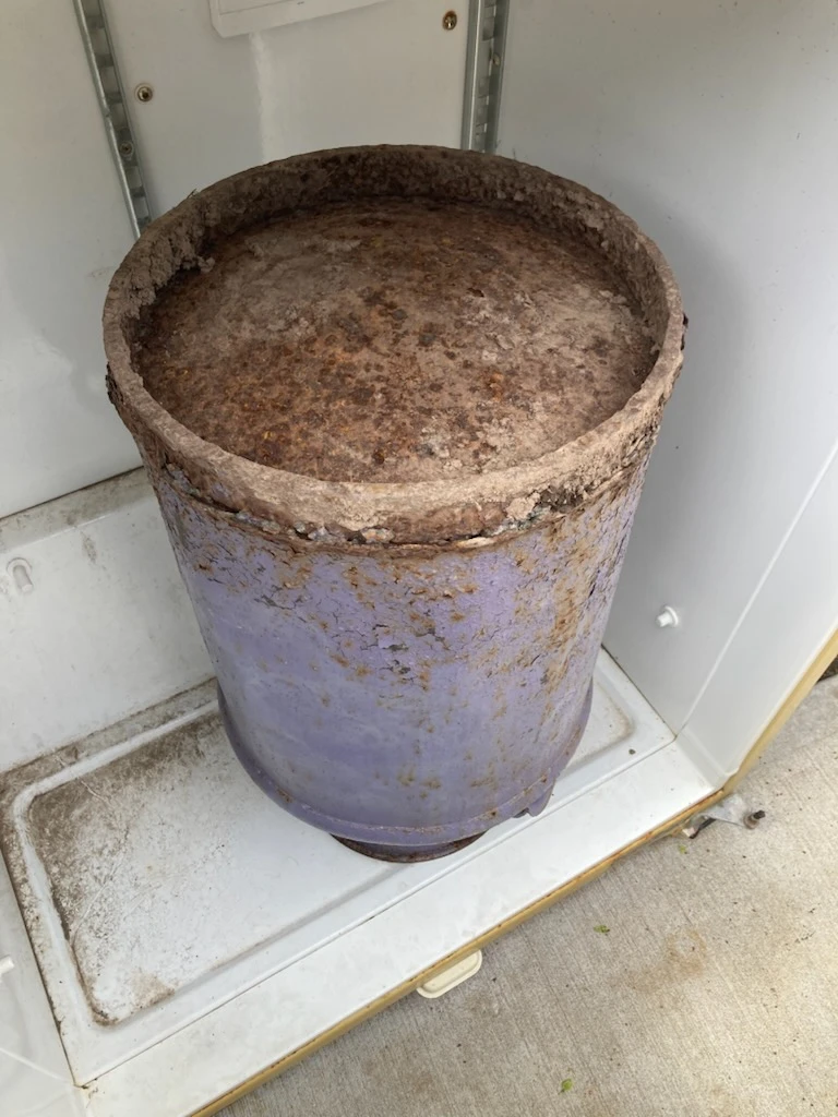 Vintage Rustic Metal Milk Can - photo 2