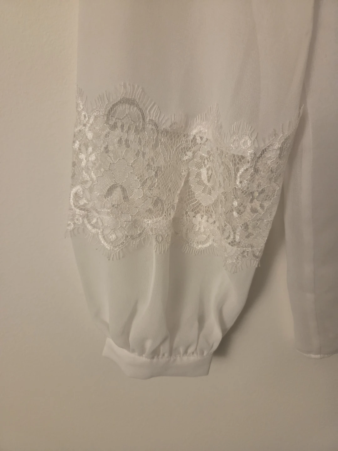 Calvin Klein White Blouse - photo 2