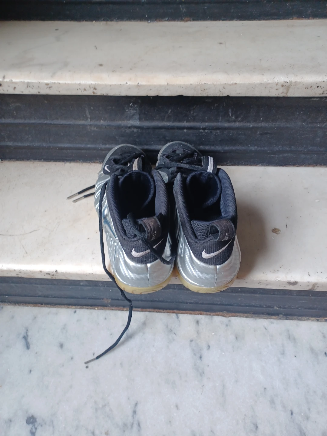 Nike Air Foamposite One "Metallic Silver" Shoes