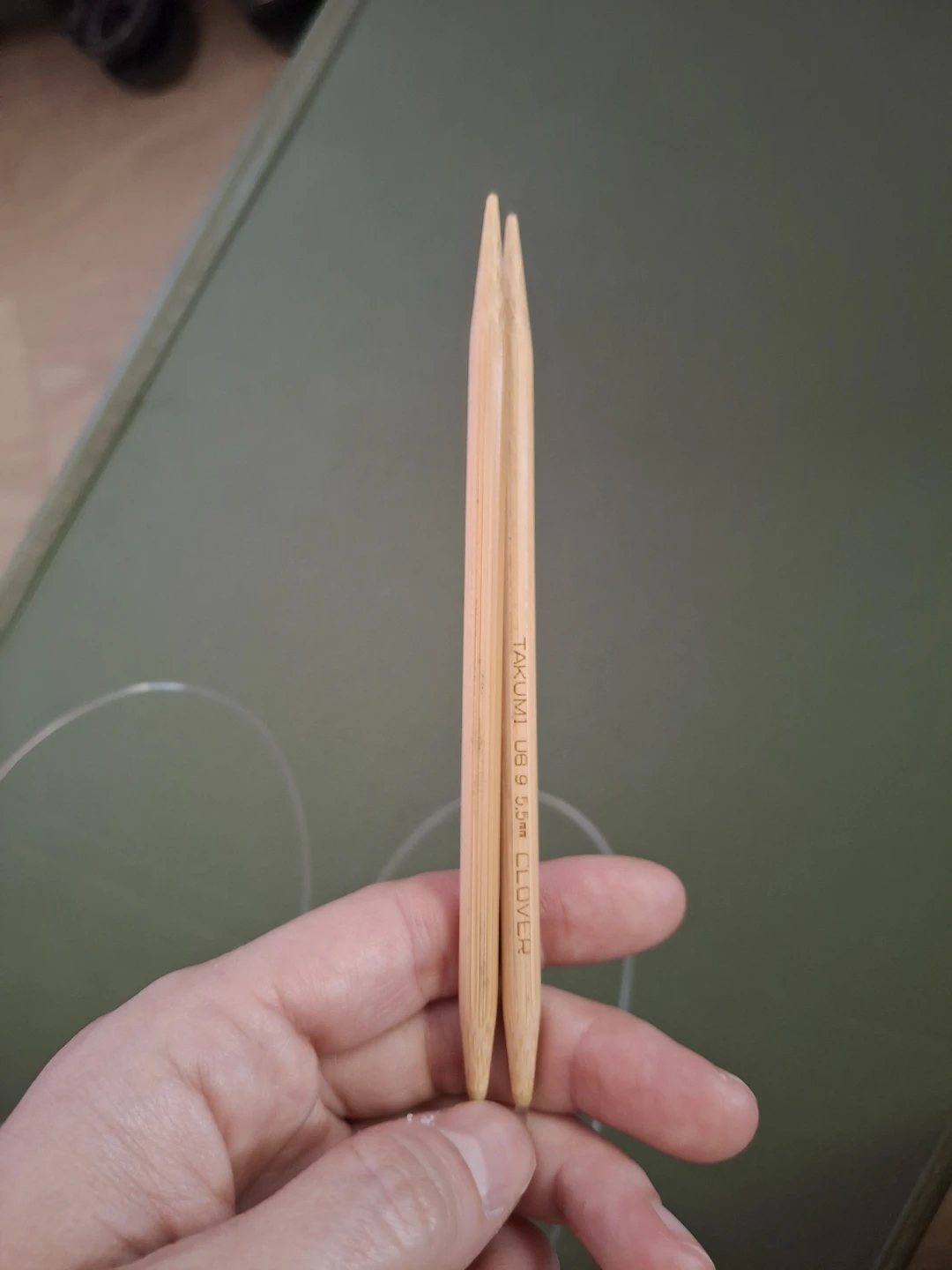 Various knitting needles (multiple sizes and lenghts)