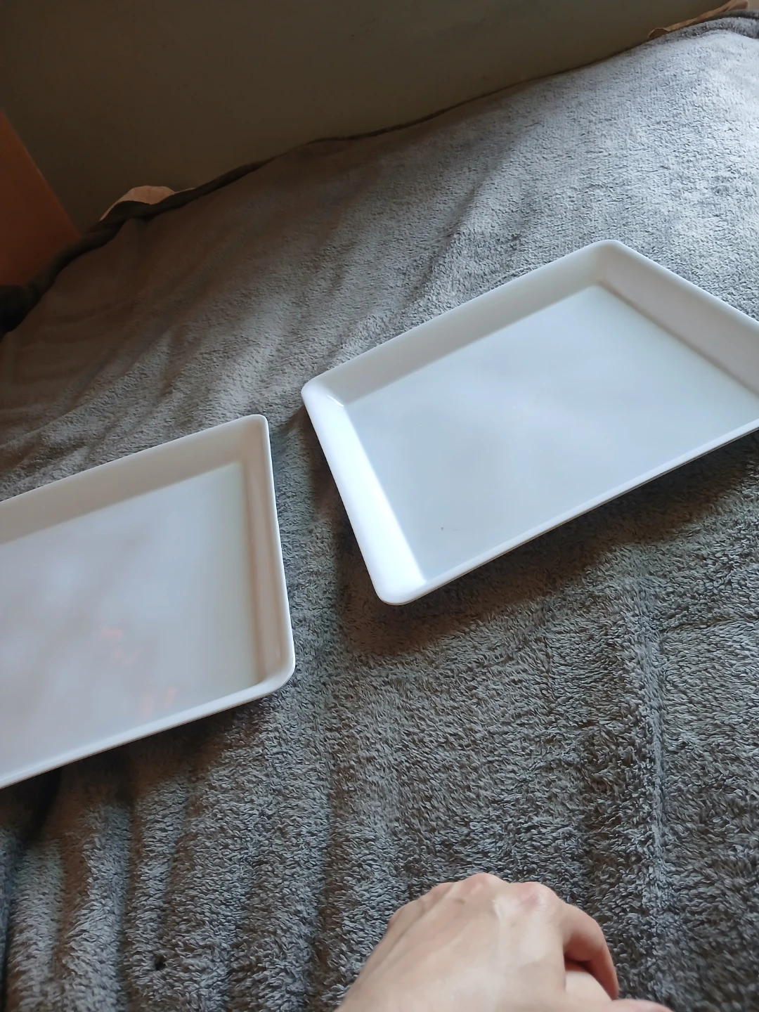 Set of 2 White Square Serving Platters