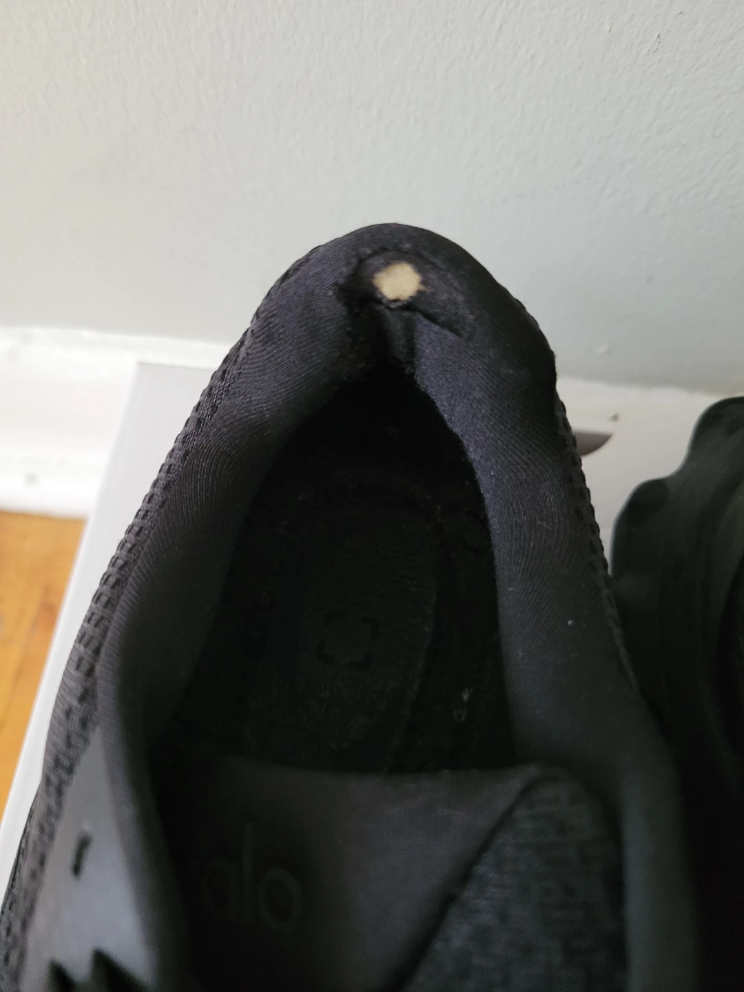 ALO Running Shoes - Black US Women size 8 - photo 3